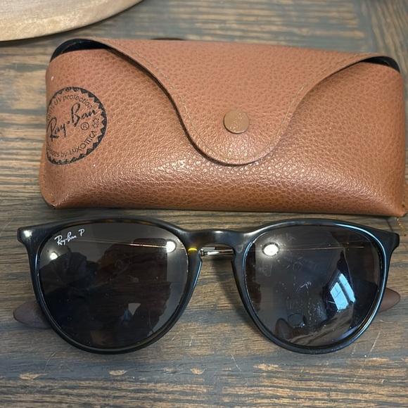 Polarized Ray Ban sunglasses - Picture 1 of 2